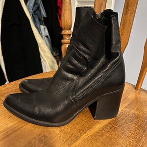 Steve Madden "Peaches" Booties